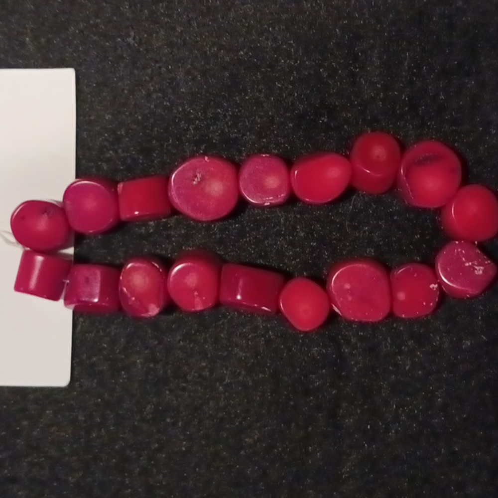 Red coral beads